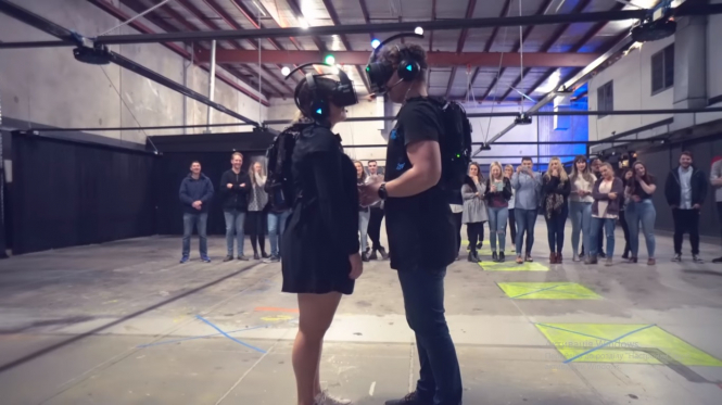 В Австралии мужчина сделал предложение с помощью очков виртуальной реальности