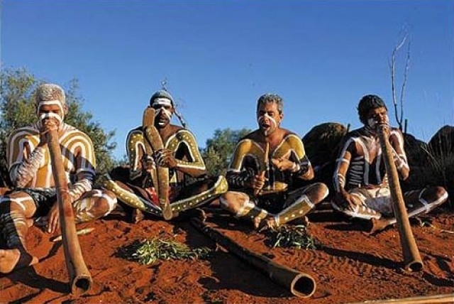 Прем'єр Австралії вирішив пожити у поселенні аборигенів