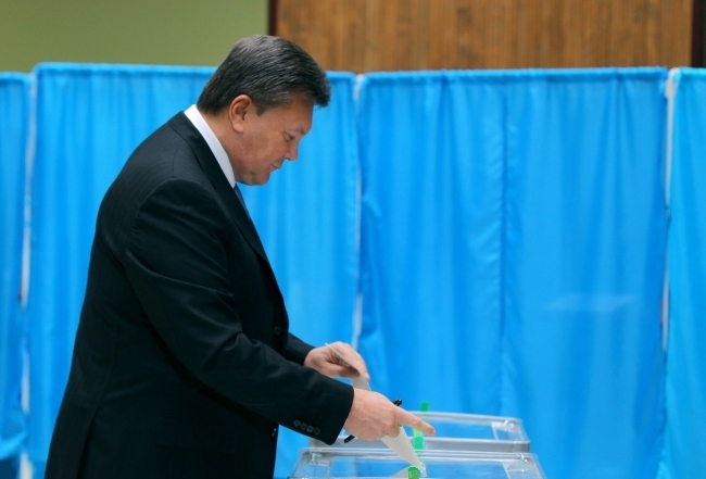Провладні соціологи гарантують Януковичу 21% підтримку українців на виборах-2015