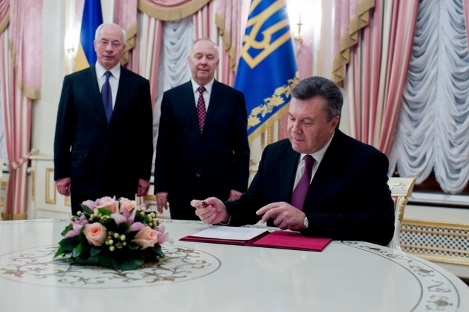 Рибак відправив на підпис Януковичу 