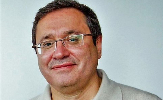 Адамовский говорит, что он является инвестором 