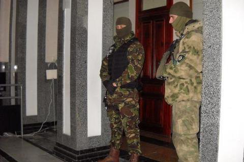 В Тернопольской мэрии полиция проводит обыски