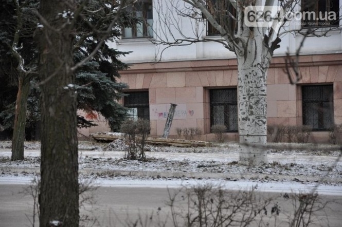 Порошенко доручив потурбуватися про жителів Краматорська, які потрапили під обстріл 