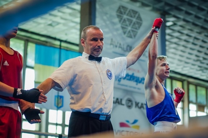 Українські боксери перемогли на чемпіонаті Європи серед юніорів