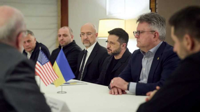 Зеленський зустрівся з керівниками компаній Волл-стріт: обговорили відбудову України