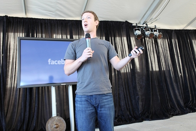 Засновник Facebook заявив, що не планує йти у політику