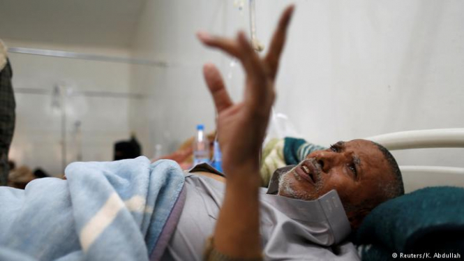 По меньшей мере 115 человек погибли от вспышки холеры в Йемене, больных - тысячи