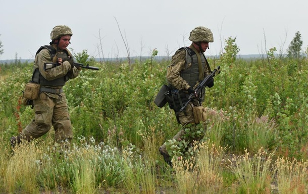Боевики 21 раз обстреляли украинских бойцов на Донбассе, - штаб