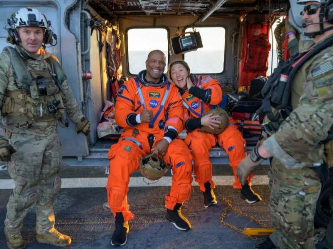 Місія Artemis II завершена: капсула з астронавтами повернулася на Землю