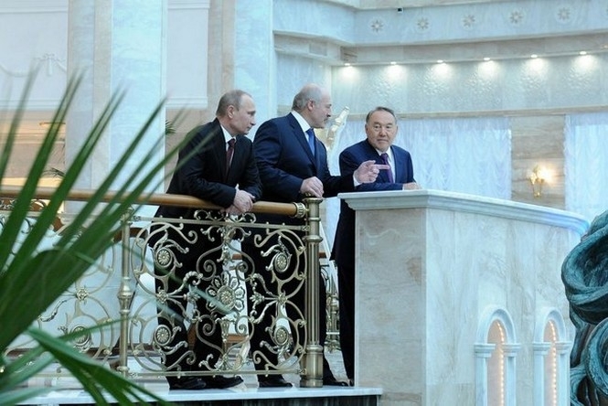 Україна не повинна закривати для себе двері у Митний cоюз, - Лукашенко