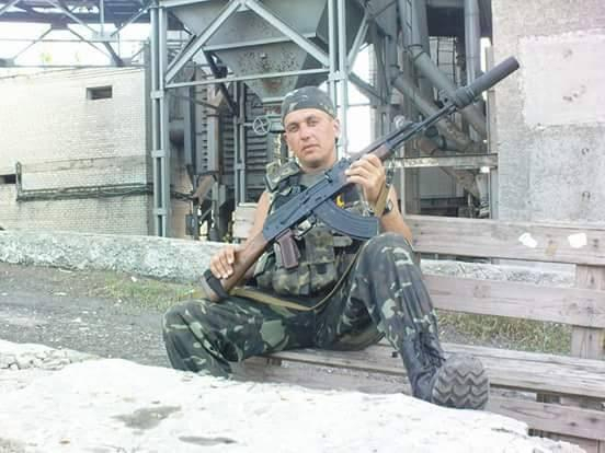 Український військовий розповів, як відстрілювався від бойовиків, втративши ногу
