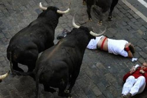 Жінка загинула внаслідок забігу биків в іспанському місті Ферес
