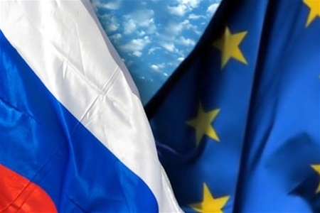 Гриценко: поки Янукович думає, куди йому вступити, ЄС і Росія проводять 30-тий саміт