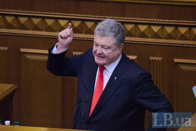 Порошенко: Украина принимает все меры, чтобы предотвратить полномасштабное вторжение