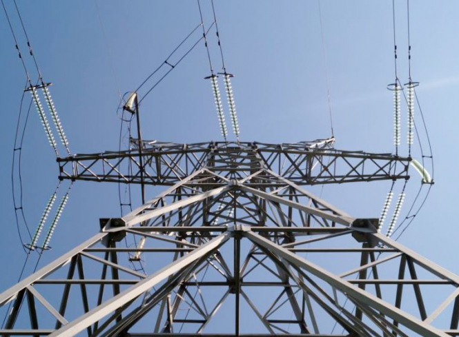 Правительство сохранило цену на электроэнергию на уровне 1,68 грн до конца июня