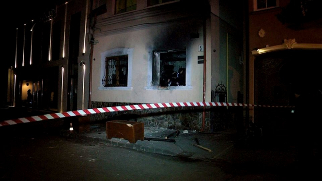 Подрыв офиса союза венгров в Ужгороде переквалифицировано на теракт