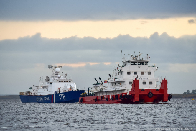 Росія направила в Азовське море два військові кораблі
