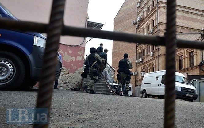 Милиционеры продолжают считать бывших майдановцев своими врагами, - Игорь Луценко
