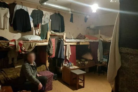У Харкові звільнили 200 осіб з нелегальних реабілітаційних центрів

