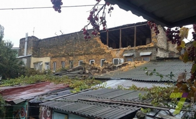 В Одессе человек погиб из-за обрушения дома