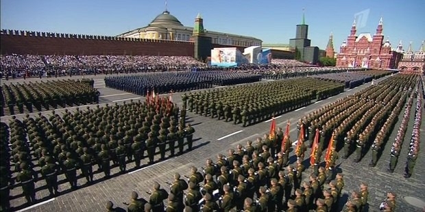 В Москве на военном параде показали ядерное оружие