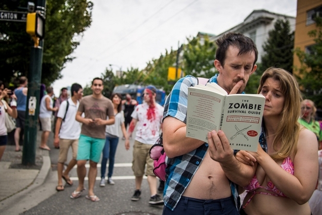 Як відбувався марш Zombie Walk у Ванкувері