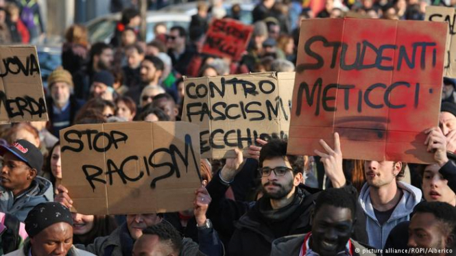 В Італії пройшли багатотисячні акції проти расизму