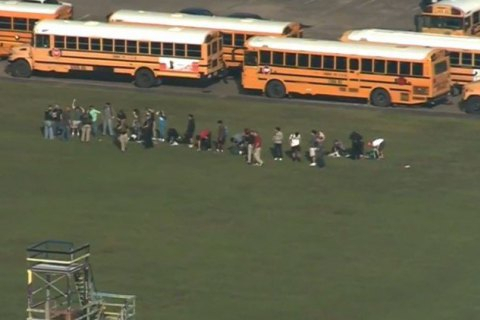 Во время стрельбы в техасской школе погибли восемь учеников, - ОБНОВЛЕНО