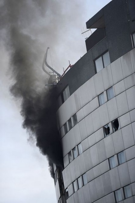 У Парижі горить будівля Французького радіо, - фото