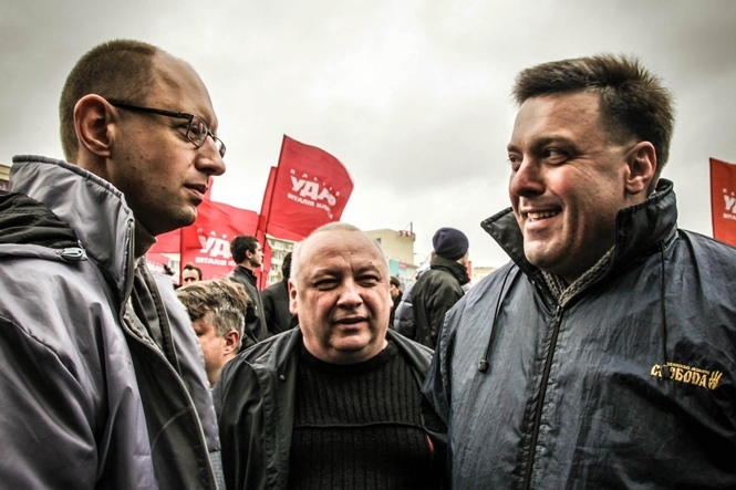 Яценюк: якщо Тягнибок вийде в другий тур виборів, то переможе Януковича