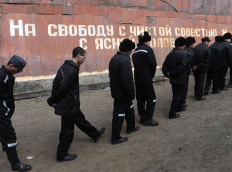 До 9 мая Россия хочет амнистировать 200 тысяч заключенных