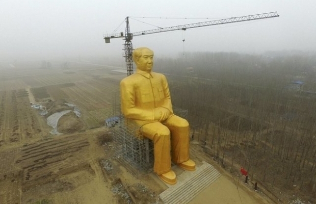 Китайцы строят гигантскую статую Мао Цзэдуна размером с 12-этажку, - ФОТО