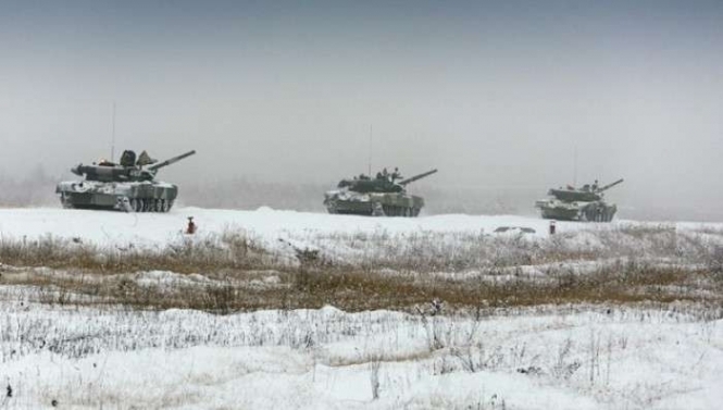 Российско-террористические войска сосредоточили в районе Ясиноватой до 25 БМП, 6 гаубиц и 6 