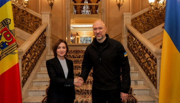 Шмигаль і Санду обговорили протидію гібридним загрозам з боку рф
