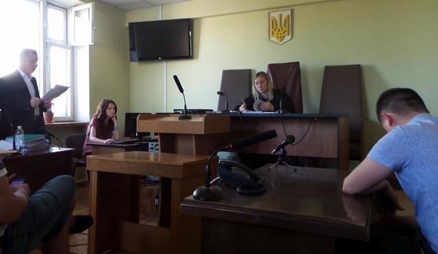 Киевских прокуроров, которые решили побить фотографа, накажут лишением премии 