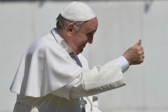 Twitter Папи Римського читають вже більше 10 млн осіб