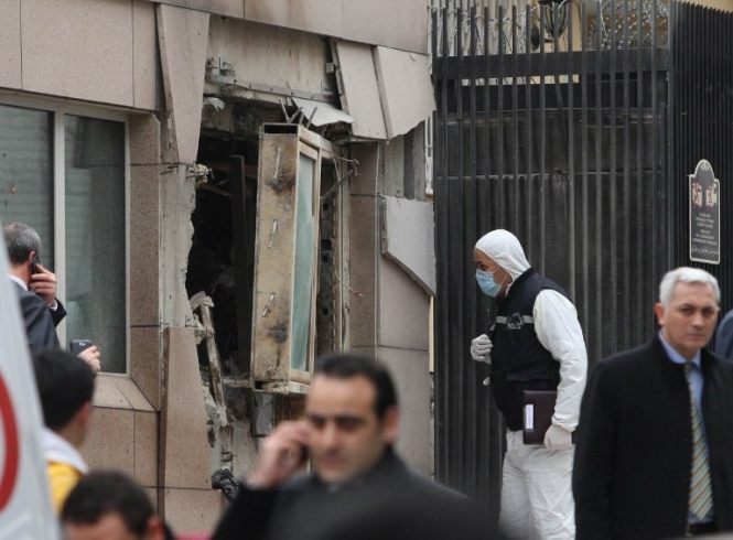 У Туреччині прогримів вибух біля посольства США (оновлено)