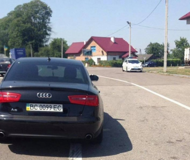 На Львовщине нардепа от БПП поймали нетрезвым за рулем