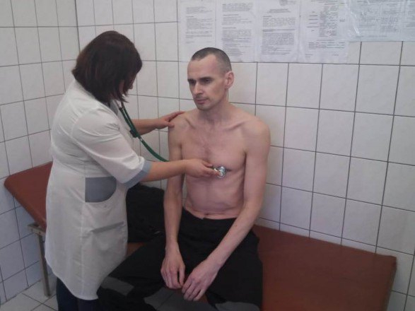 ФСИН России опровергает информацию о госпитализации Сенцова
