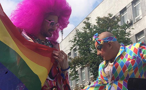 Марш рівності: сутичок між прихильниками й противниками ЛГБТ наразі немає