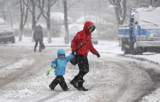 В Україні ще сніжитиме, але циклон вже піде