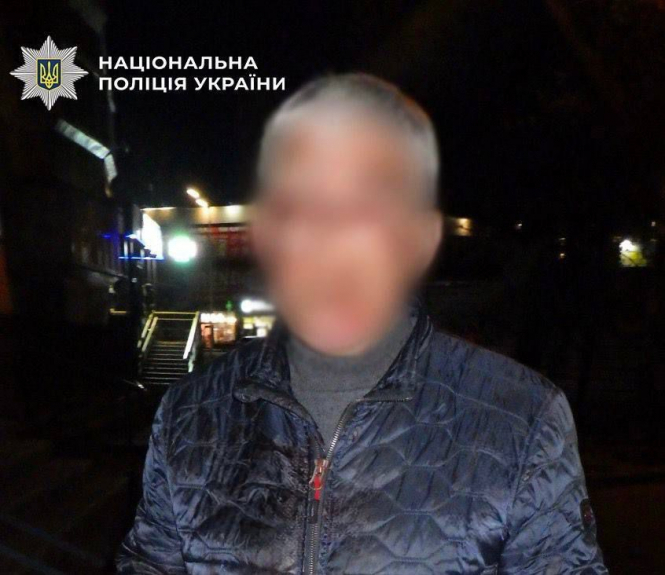 У Києві водій стріляв у перехожого через сварку про перетин дороги