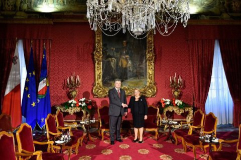 Порошенко вручив президенту і прем'єру Мальти орден Ярослава Мудрого