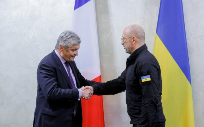 Франція передасть Україні 150 генераторів – Шмигаль