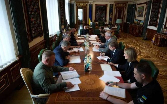 Україна ввела санкції проти росіян і компаній, які забезпечують російський ВПК