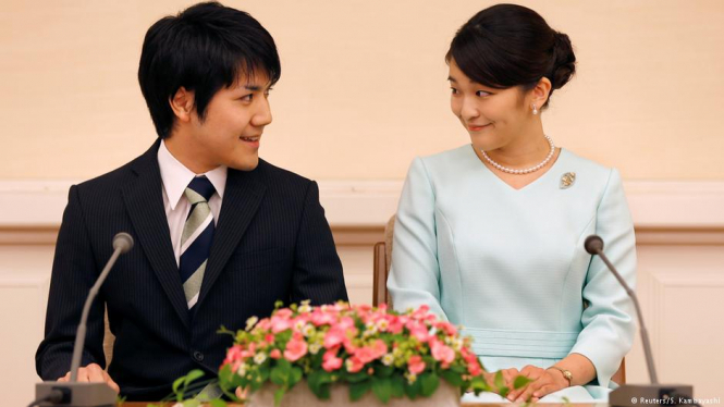 Японская принцесса решила жениться на простолюдином и потерять статус члена императорской семьи