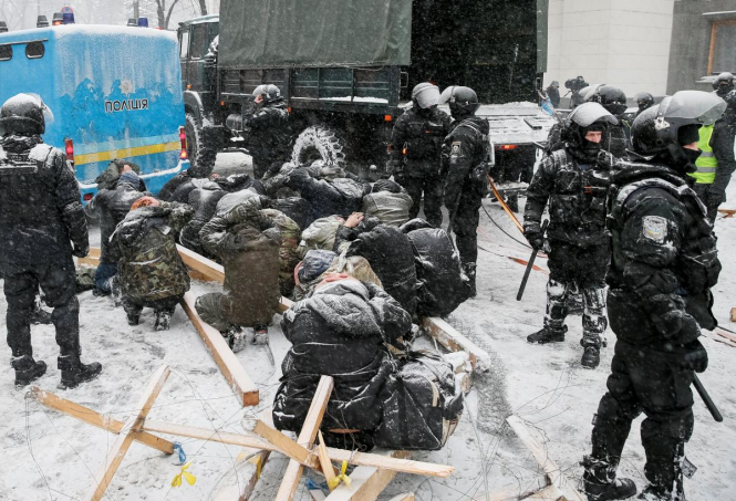Почти всех задержанных возле Верховной Рады отпустили, - полиция