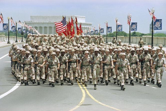 США впервые за 27 лет проведут масштабный военный парад