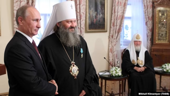 Державні експерти констатують зв'язок Української православної церкви із московським патріархатом