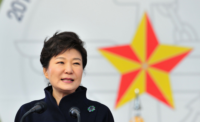 Екс-президентку Південної Кореї засудили до 24 років в'язниці 

